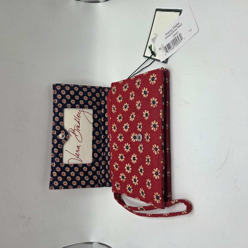 Vera Bradley Americana Red Swing Wallet Wristlet NWT - Picture 2 of 3